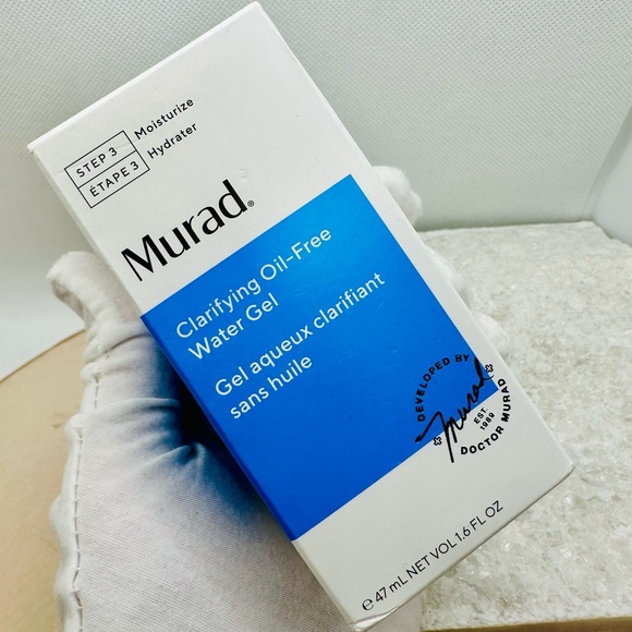 NEW! Murad Clarifying Oil-Free Water Gel - Step 3 - Picture 5 of 10